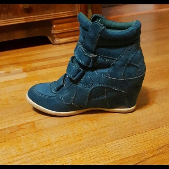 Teal Wedge Sneakers - Picture 2 of 8